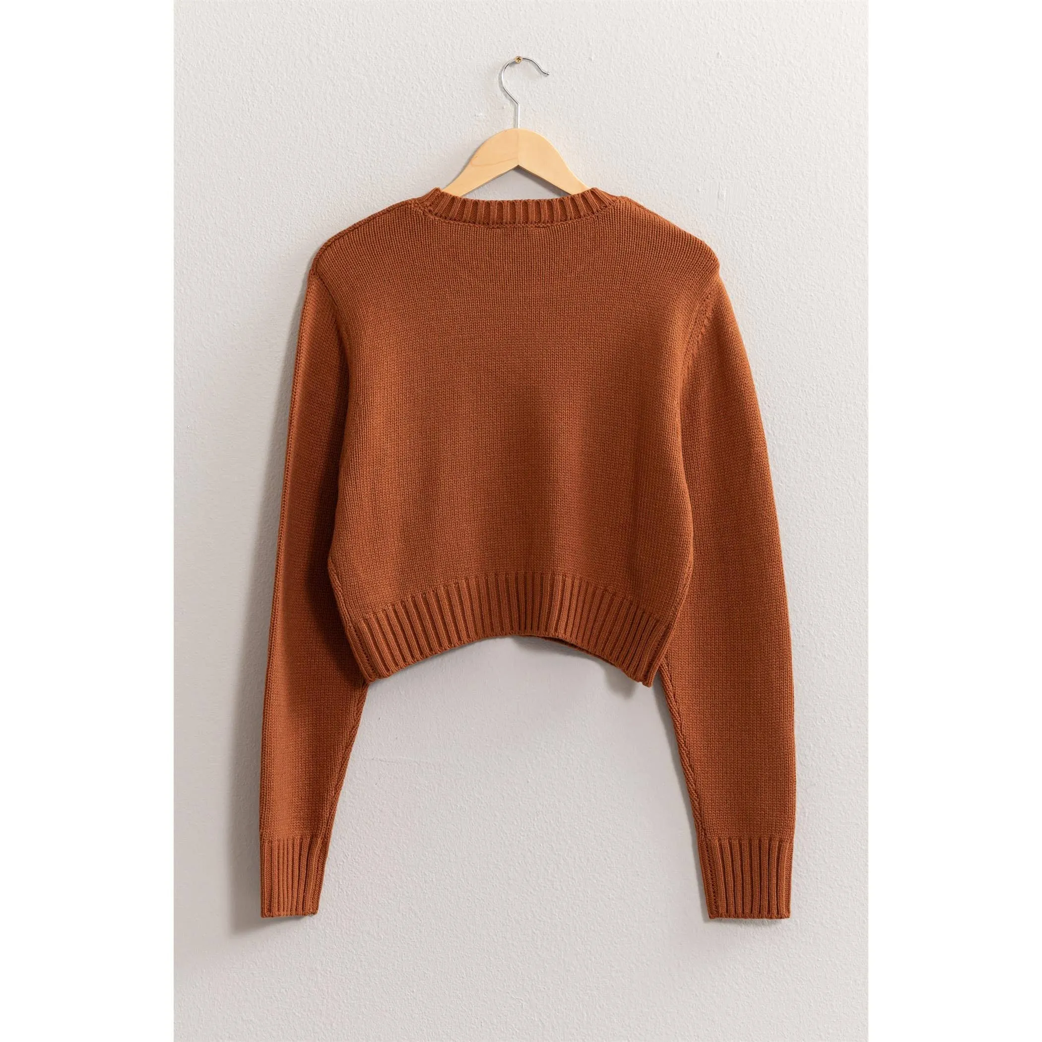 CREW NECK CROPPED KNIT SWEATER