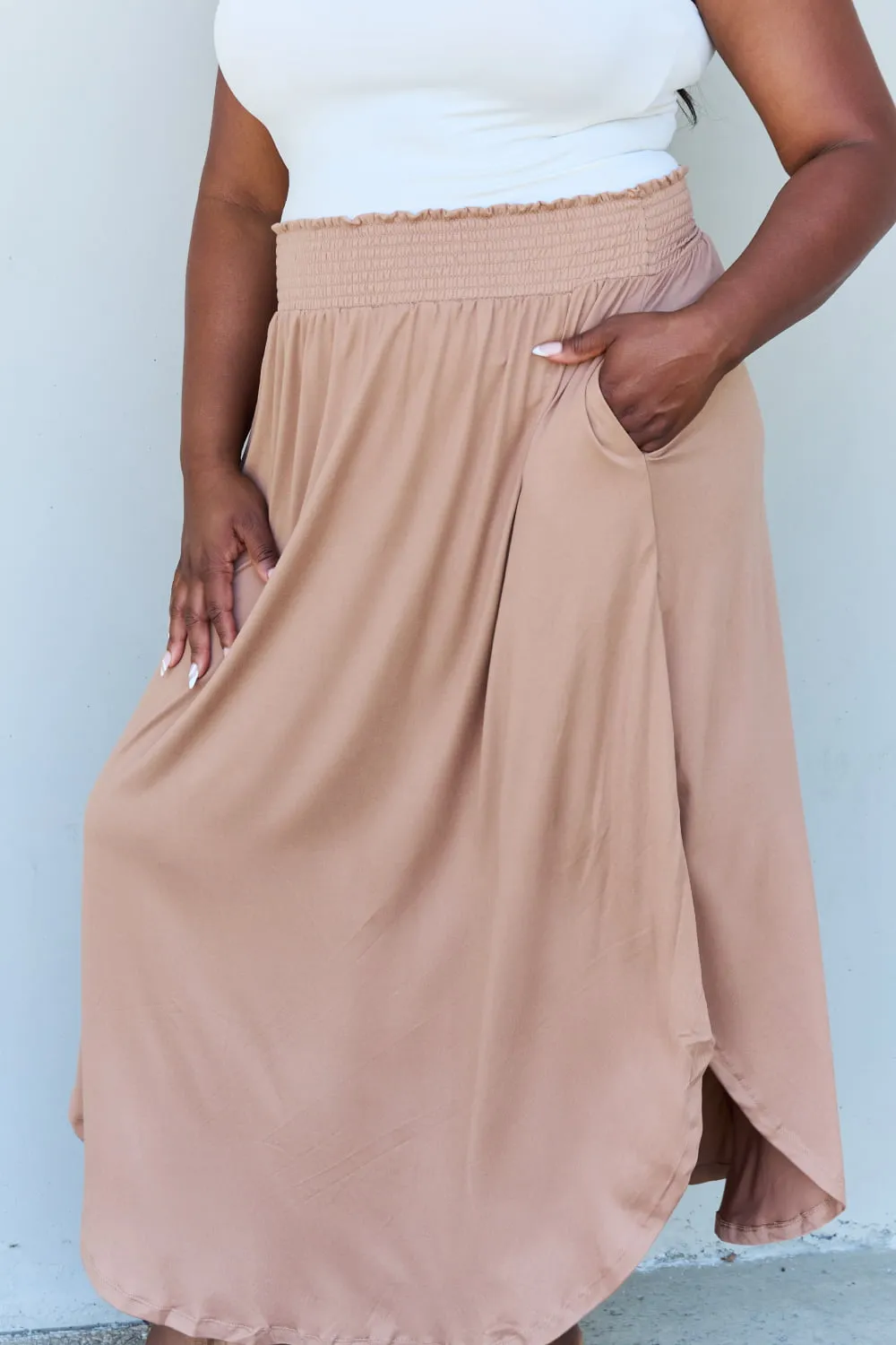 High Waist Scoop Hem Maxi Skirt in Tan