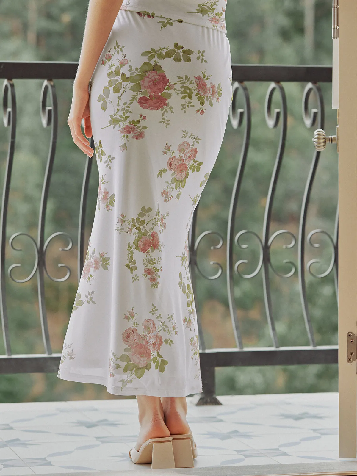 Villa Garden Graceful Floral Long Dress