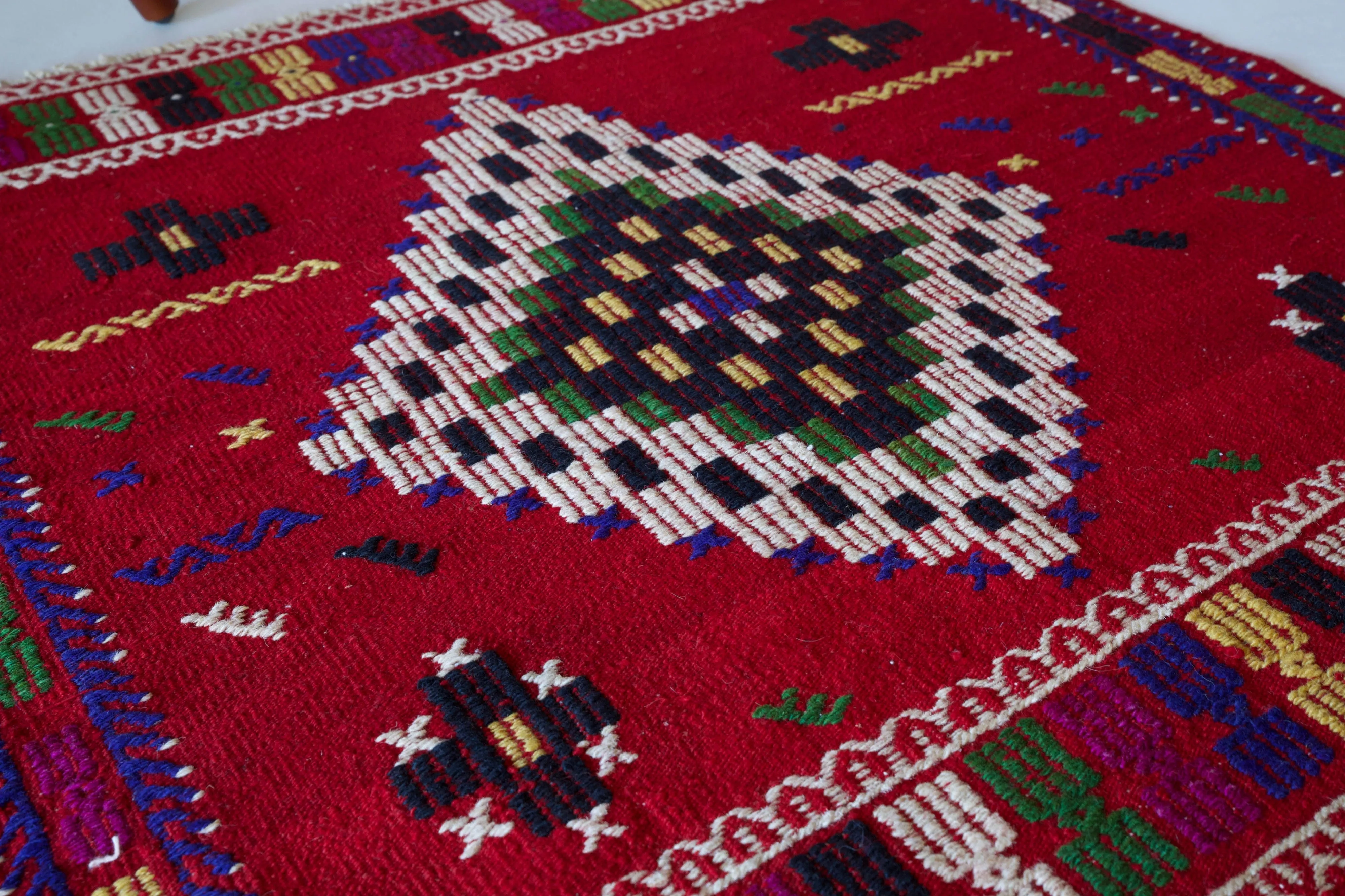 Vintage Mini Turkish Kilim Rug 3'x3'